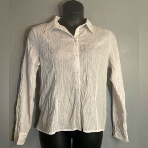 NY & Co white crinkle button up blouse